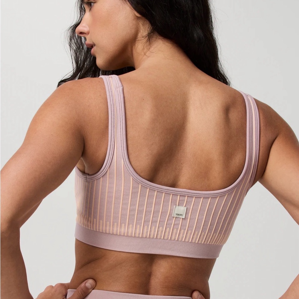 Vuori bicolor seamless longline bra in light peach/desert mauve color - Picture 2 of 7